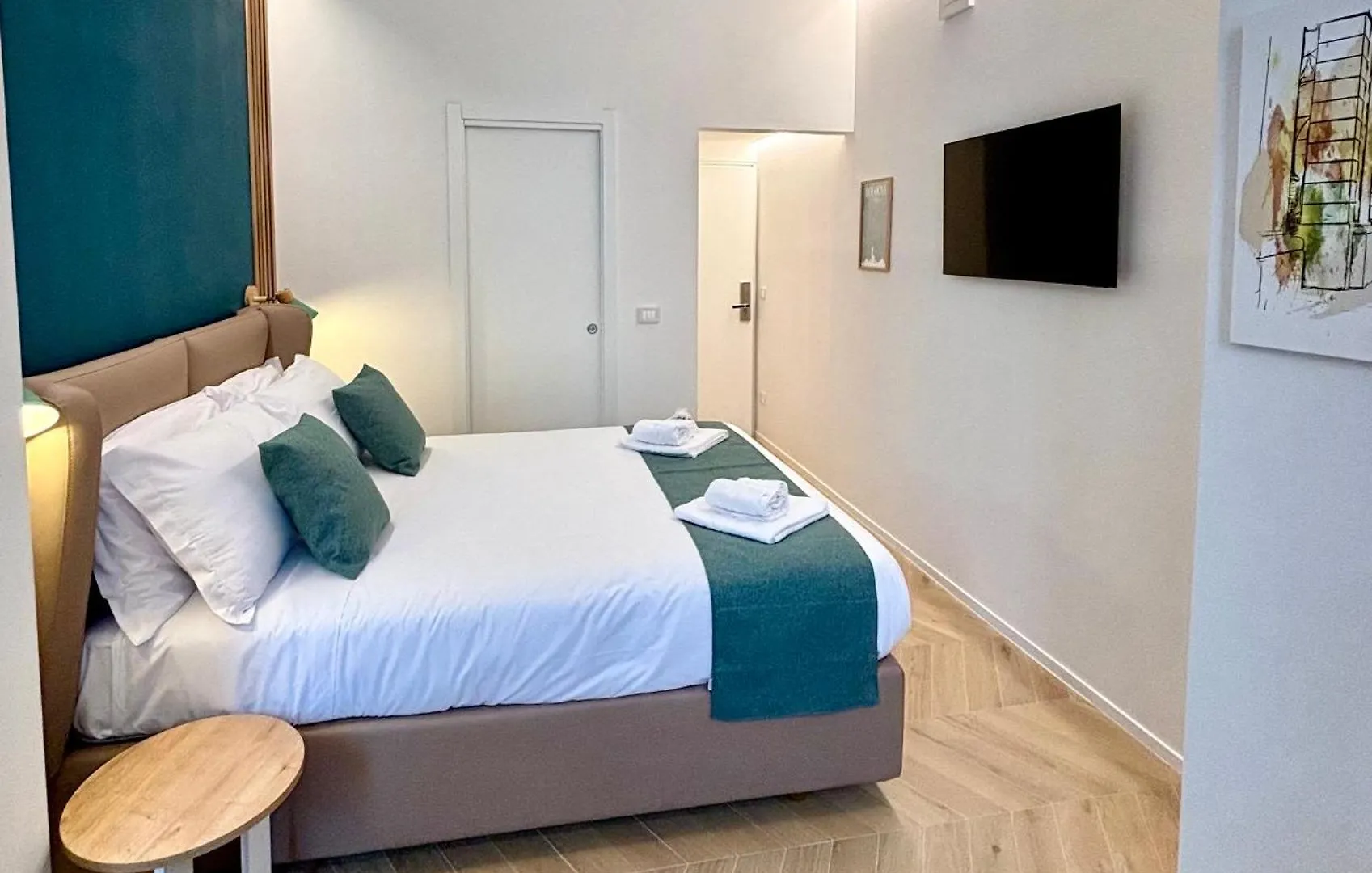 Reno Suite Bologna 0*,  Italy