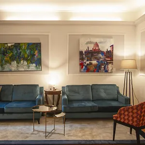 4* Hotel Touring