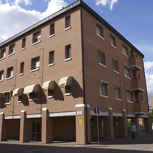 Olly Aparthotel